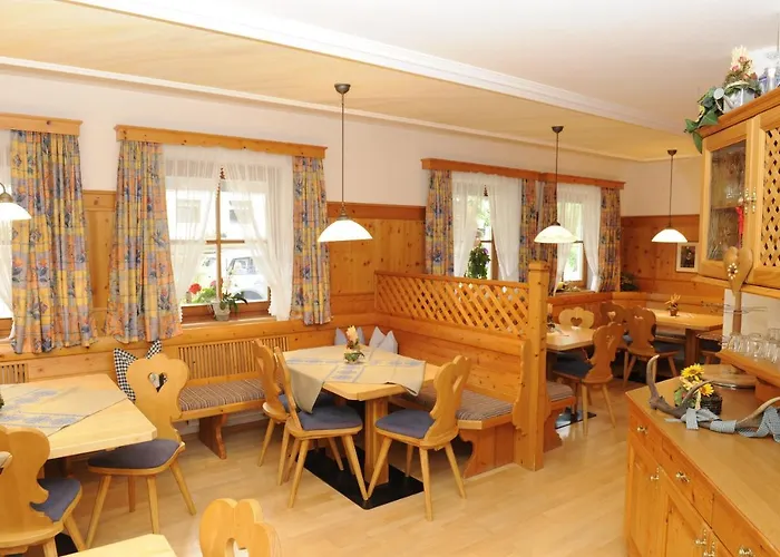 Unterhof フラッハウ